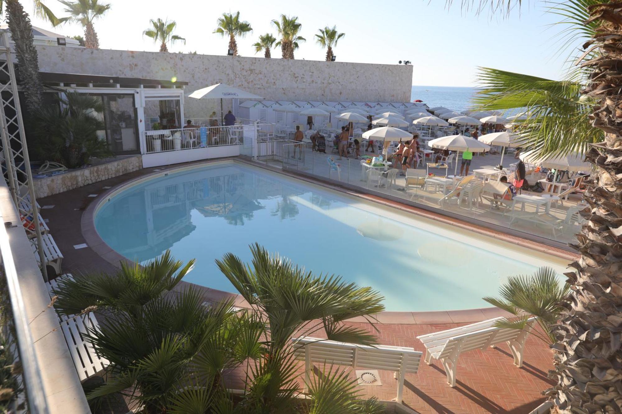 Hotel Lafayette Giovinazzo Εξωτερικό φωτογραφία